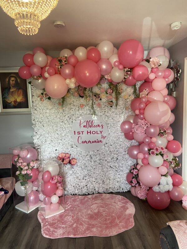 Flower Wall & Plinths with Garland